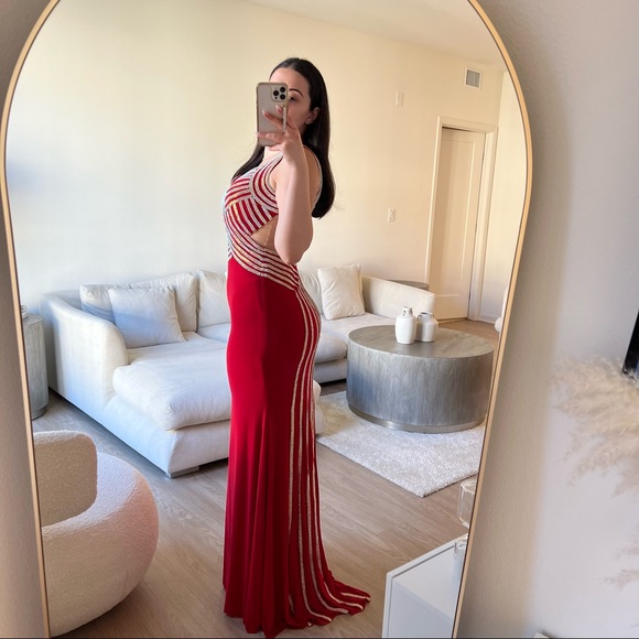 Red Crystal Embellished Evening Gown Dress - Picture 3 of 9